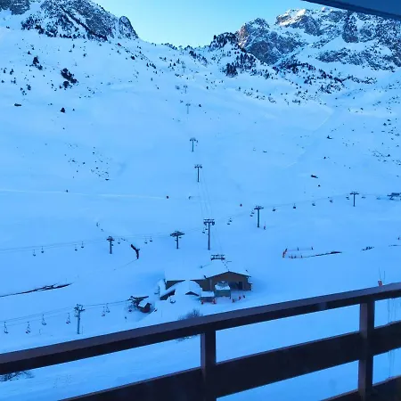 4 Pers. Avec Parking Couvert, Balcon Sud Aux Pieds Des Pistes - Fr-1-404-331 アパート